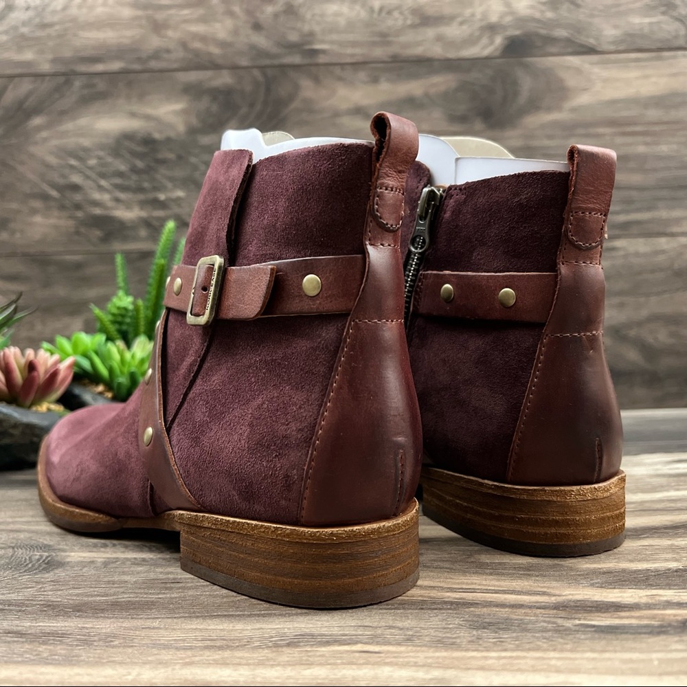 NIB Kork Ease Kenai Studded Ankle Boots Bootie Burgundy Suede Buckle Strap 8M - Picture 7 of 12